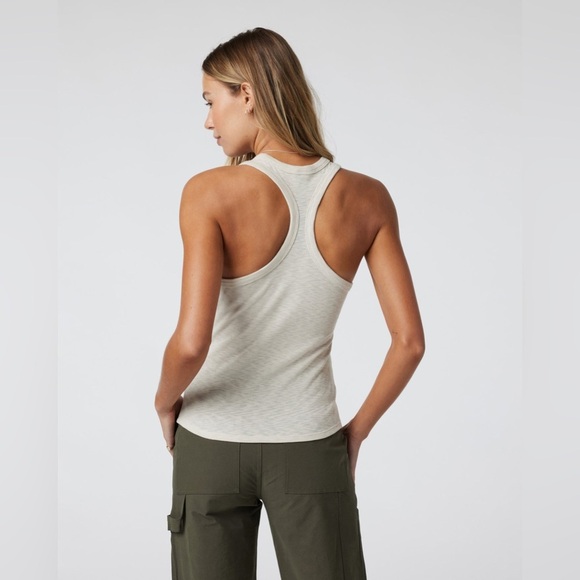 Vuori Women’s Sunrise High Neck Ribbed Tank in Dune Grey Size XS - Picture 3 of 11